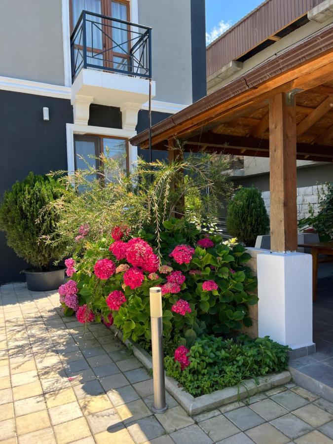 Hotel Golden Gagra Bagian luar foto